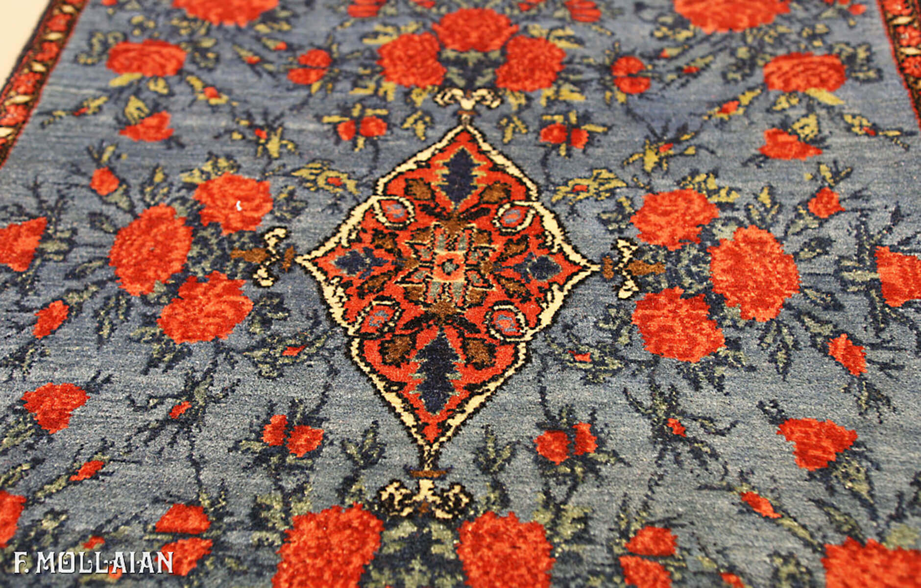 Antique Persian Senneh Rug n°:34227134